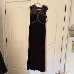 Elegant Purple Sleeveless Dress
